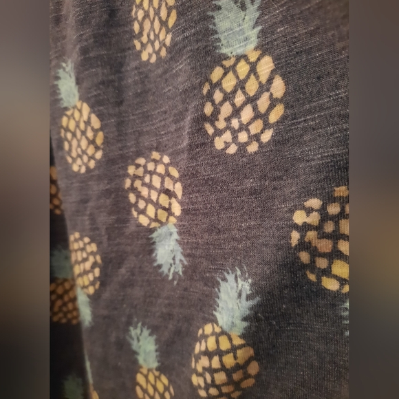 Pineapple Print Short Sleeve Top - Picture 3 of 7